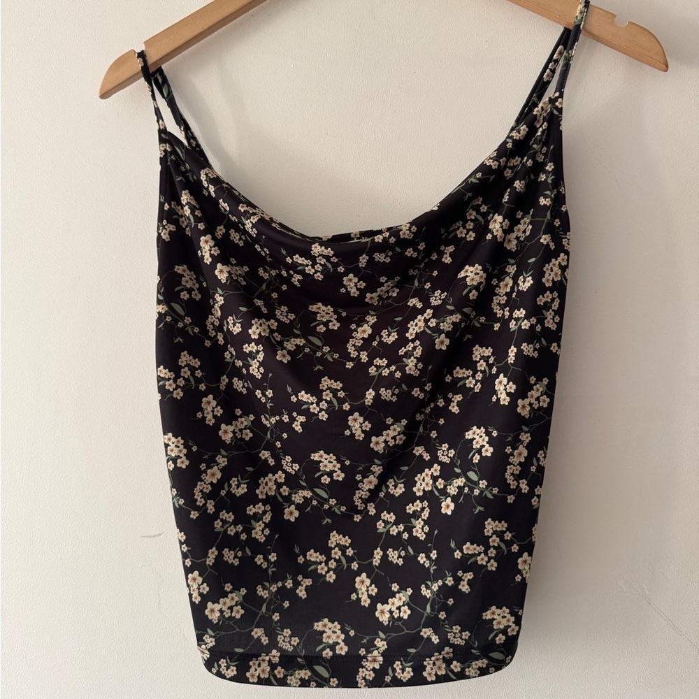 Urban Outfitters‎ Ditsy Black Floral Cropped Cami Top